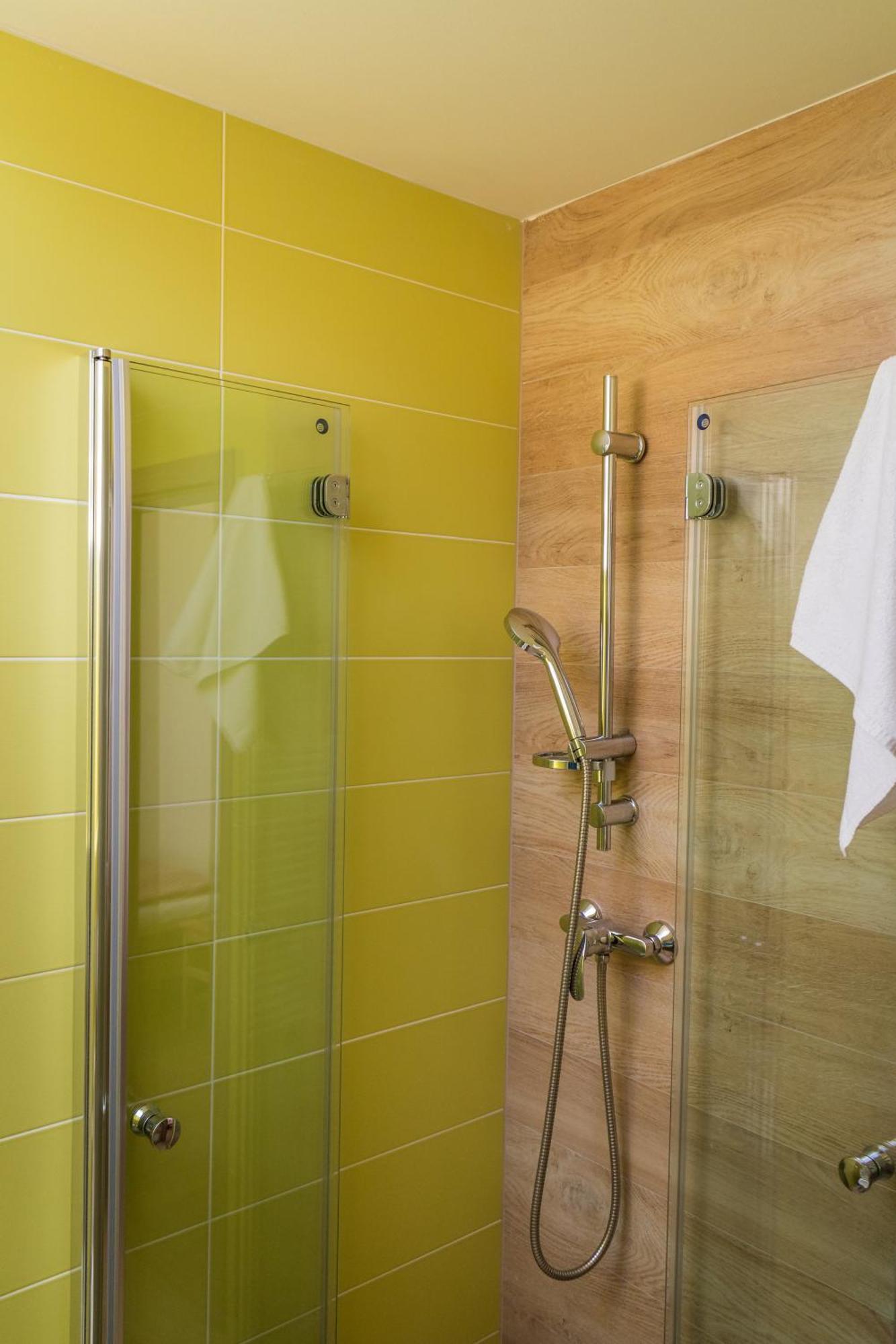 Apartments Kvasnicnik デマノブスカ・ドリーナ 部屋 写真