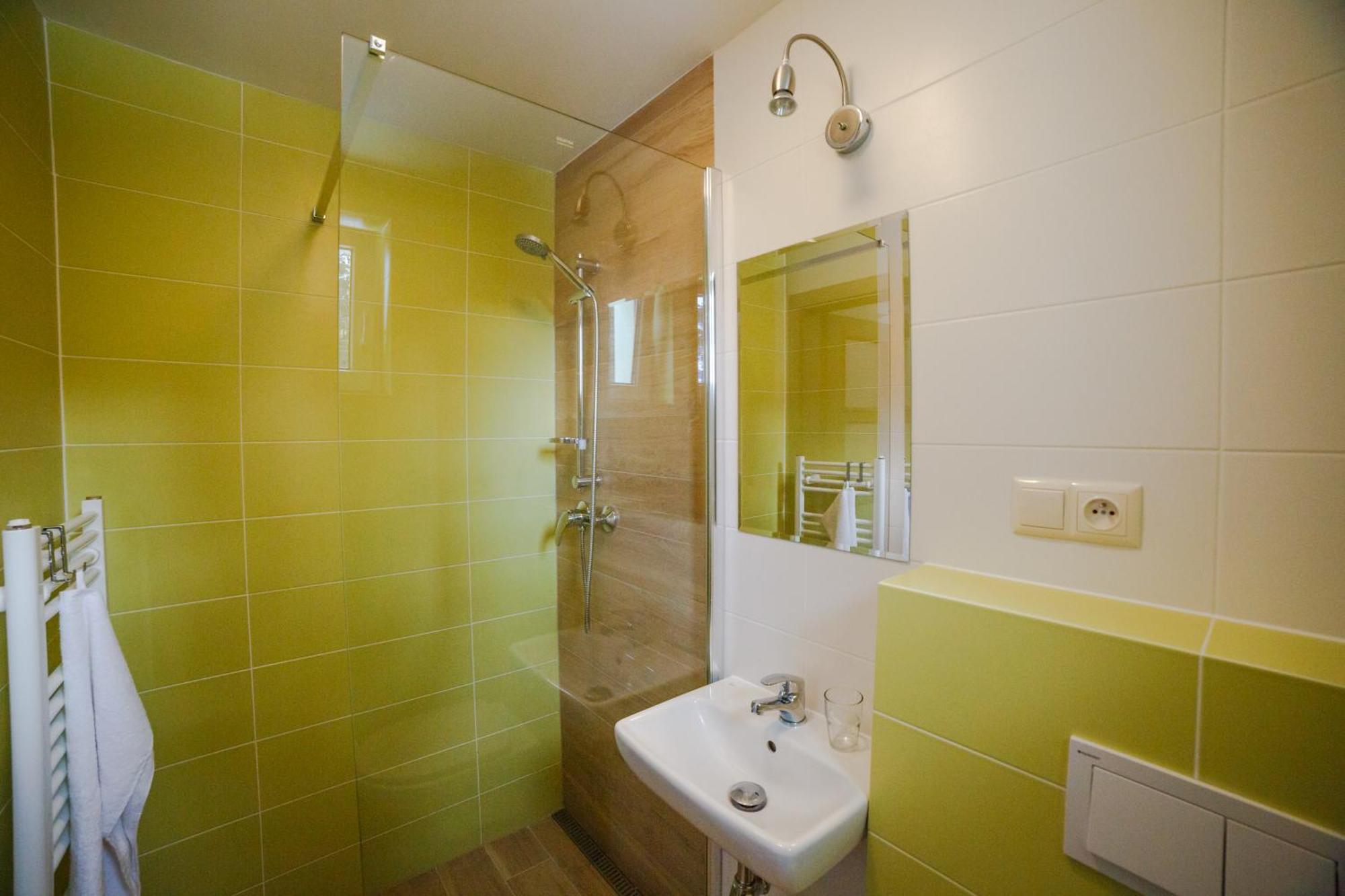 Apartments Kvasnicnik デマノブスカ・ドリーナ 部屋 写真